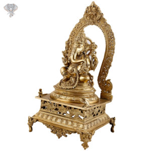 Photo of Bronze Lord Ganesha idol with Prabhavali - facing Right side